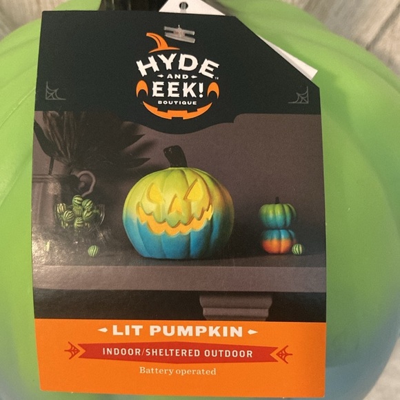 Target Hyde and Eek 2023 Halloween Lit Pumpkin - Picture 9 of 12
